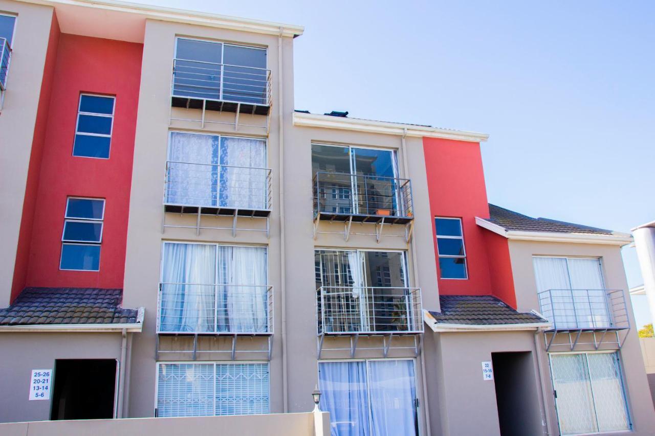 Caline Vip Apartments, Beach Close Bloubergstrand Ngoại thất bức ảnh