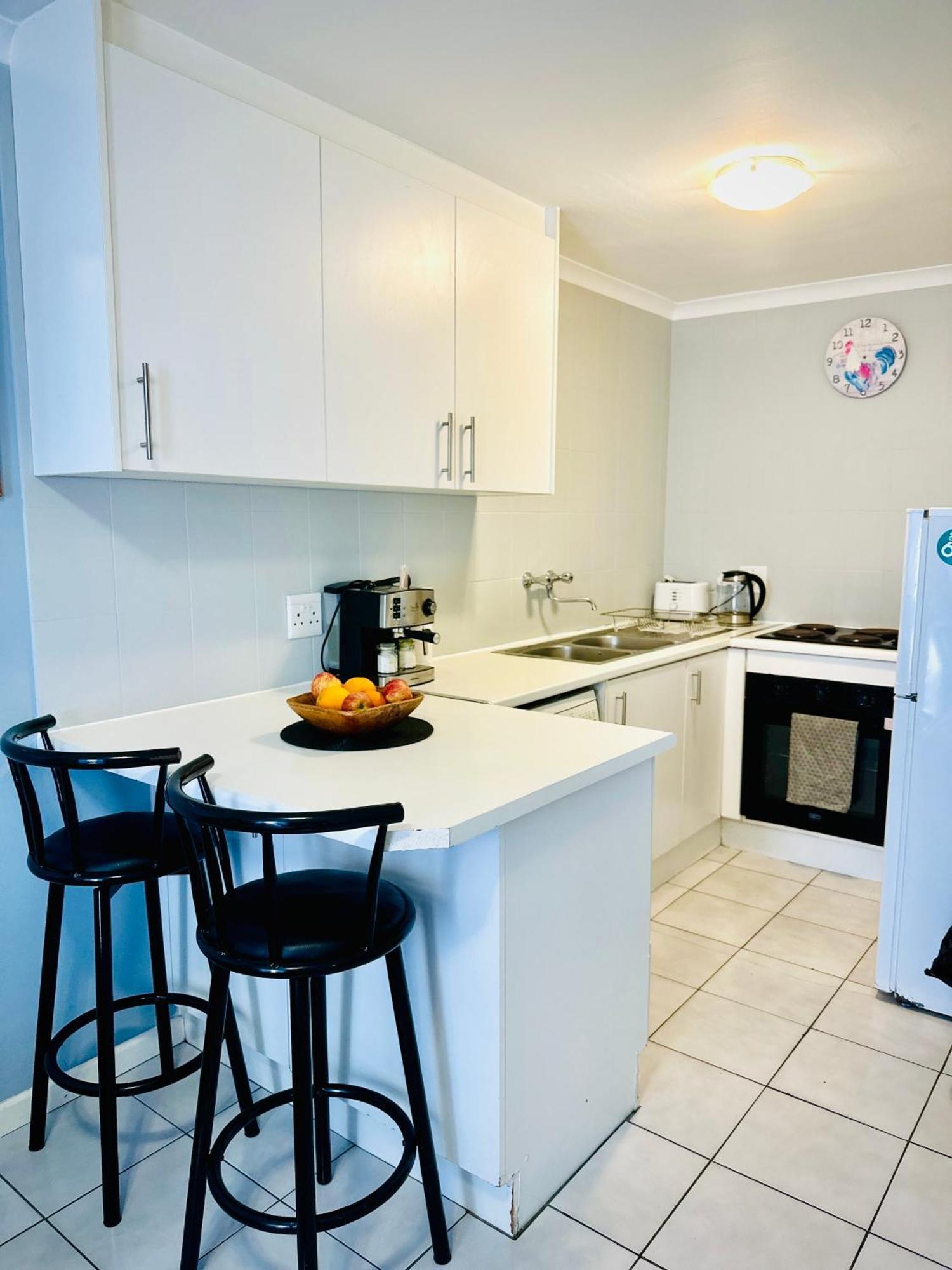 Caline Vip Apartments, Beach Close Bloubergstrand Ngoại thất bức ảnh
