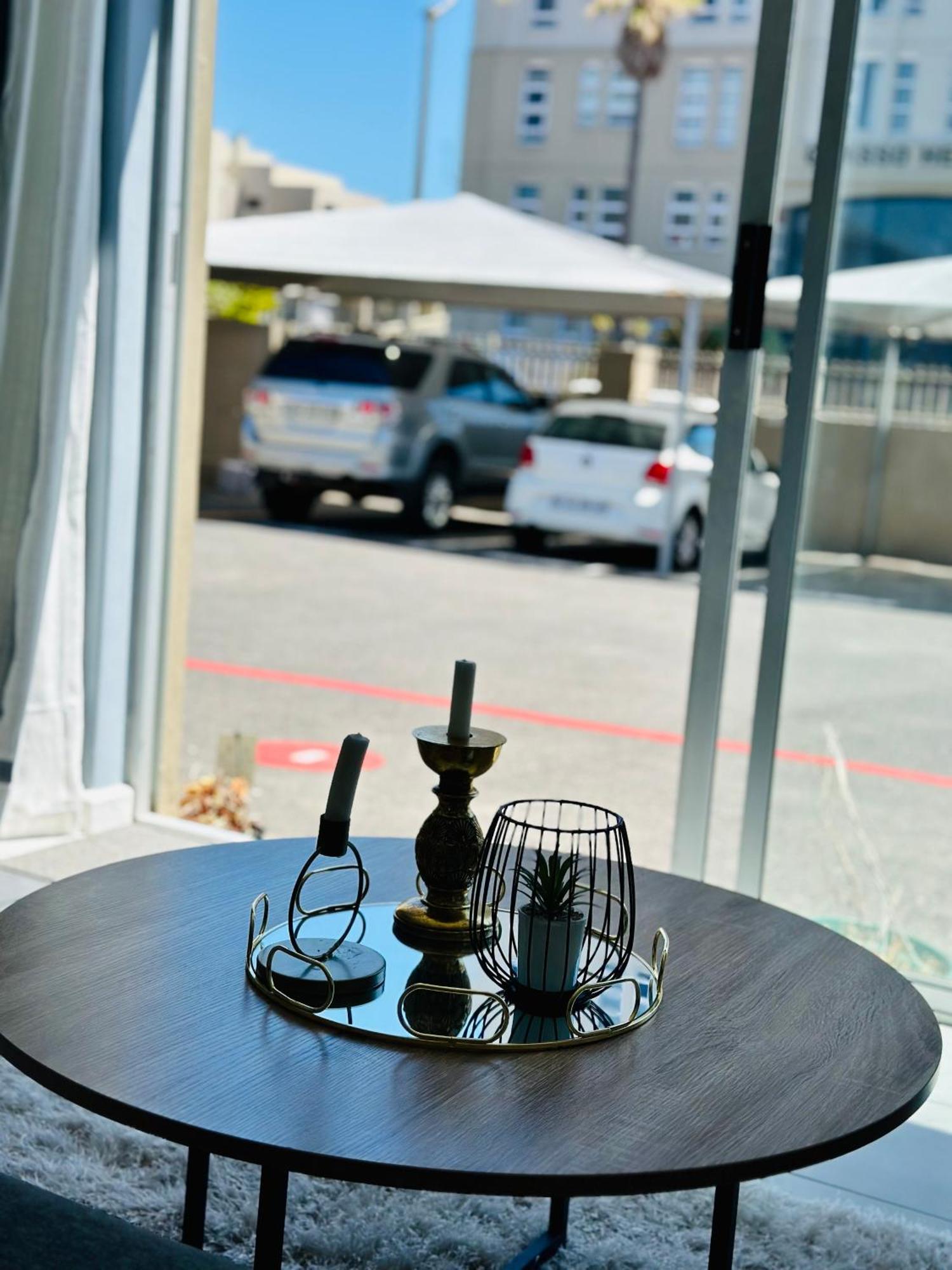 Caline Vip Apartments, Beach Close Bloubergstrand Ngoại thất bức ảnh