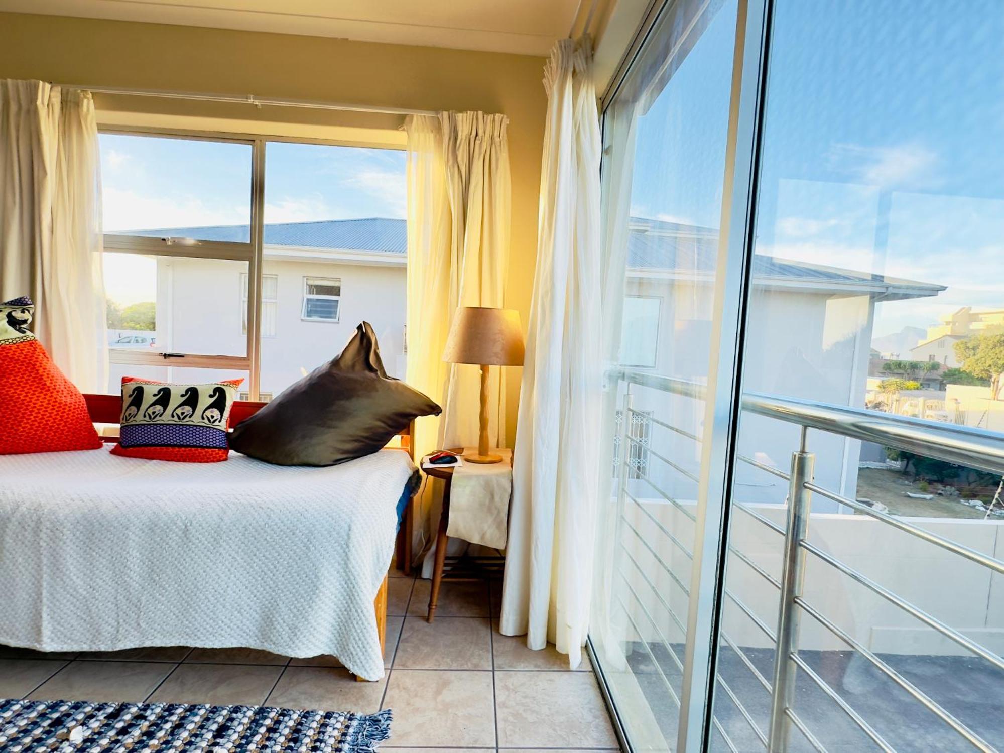 Caline Vip Apartments, Beach Close Bloubergstrand Ngoại thất bức ảnh