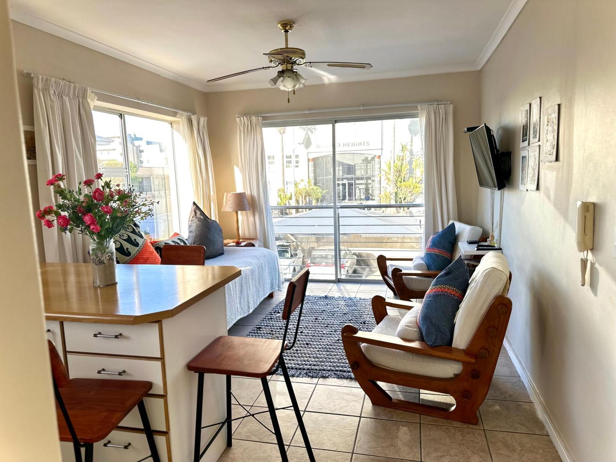 Caline Vip Apartments, Beach Close Bloubergstrand Ngoại thất bức ảnh