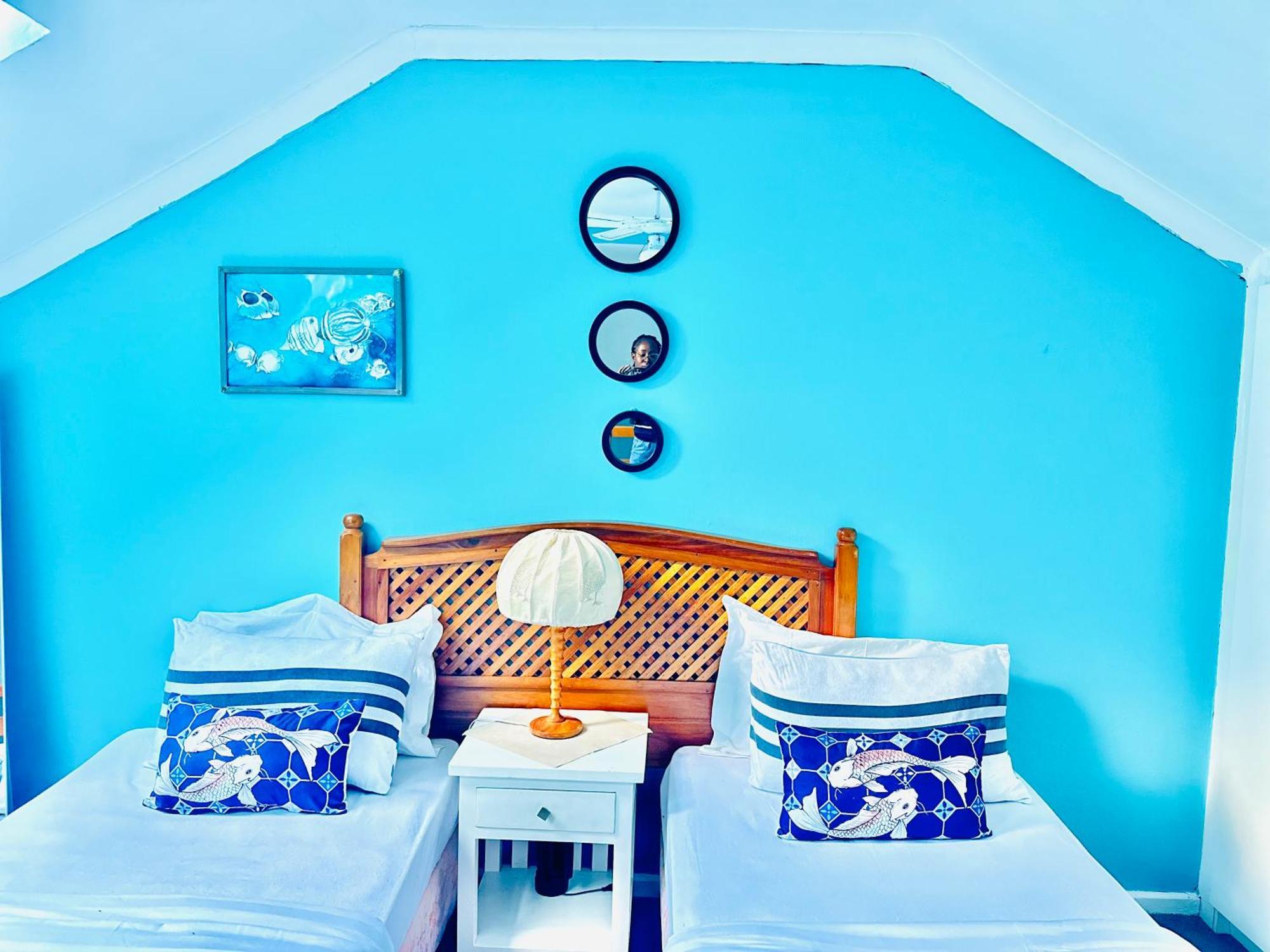 Caline Vip Apartments, Beach Close Bloubergstrand Ngoại thất bức ảnh