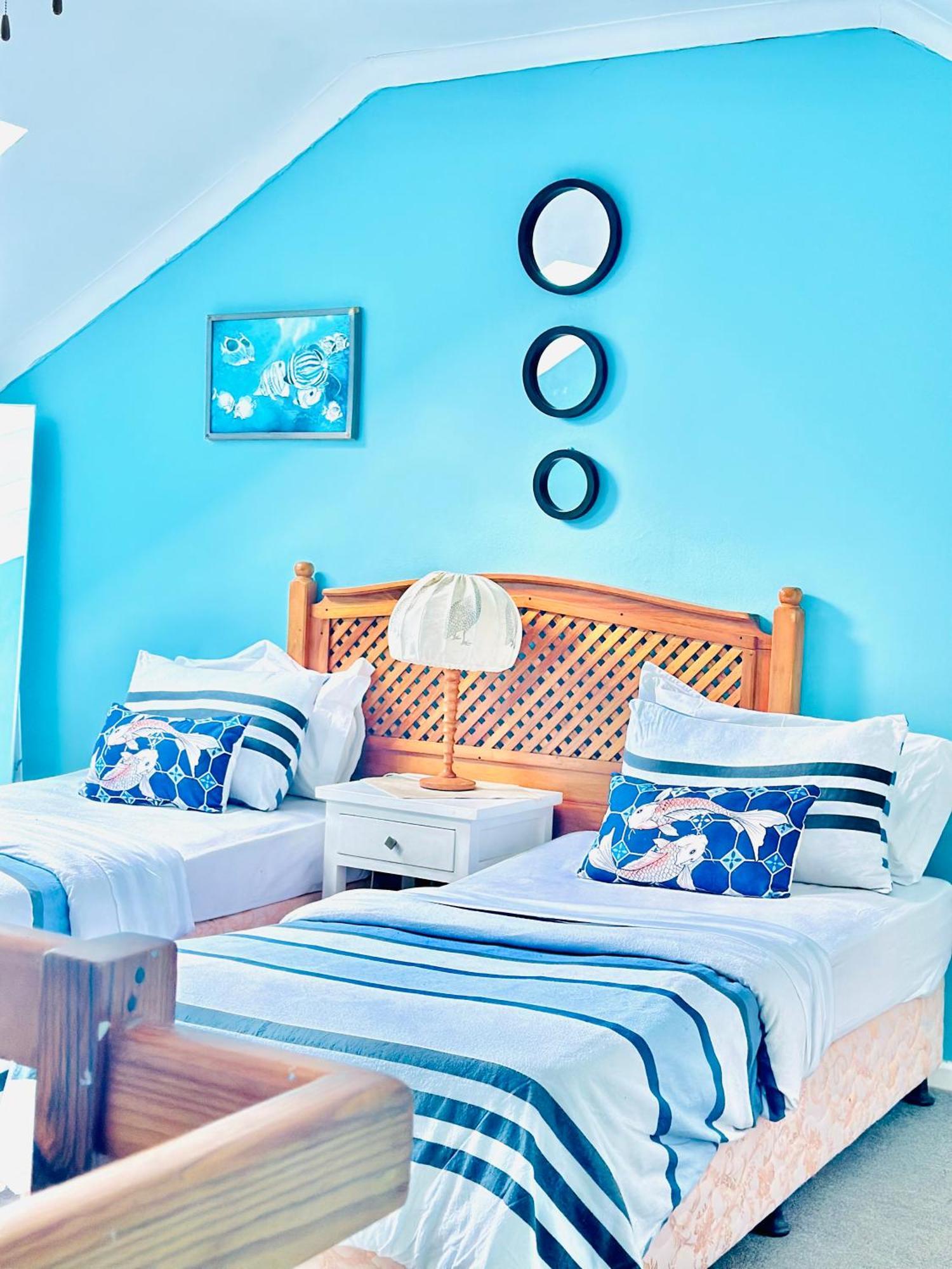 Caline Vip Apartments, Beach Close Bloubergstrand Ngoại thất bức ảnh
