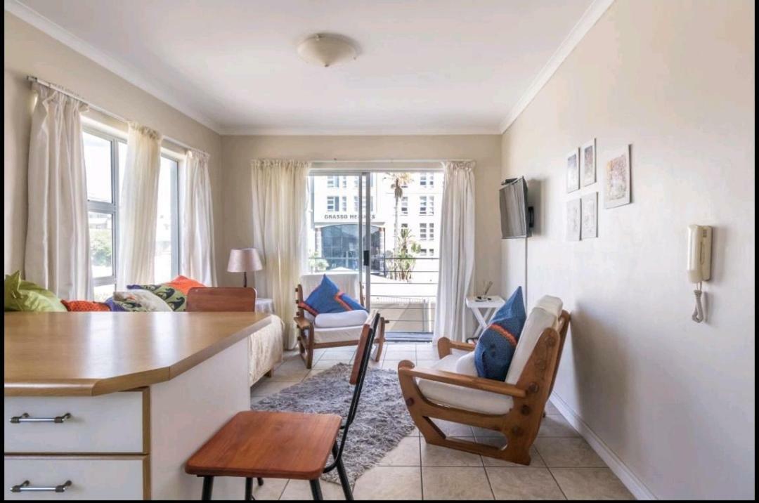 Caline Vip Apartments, Beach Close Bloubergstrand Ngoại thất bức ảnh